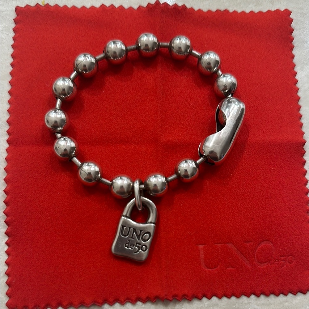 UNOde50 Snowflake Sterling silver-plated bracelet with beads